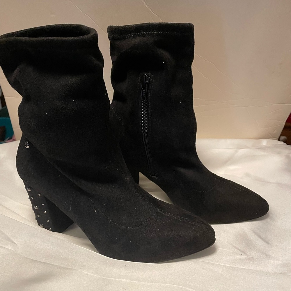 Simply Vera Wang Booties Dallas studded heel